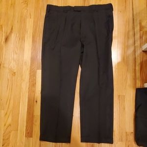 Men's pleated front dress pants